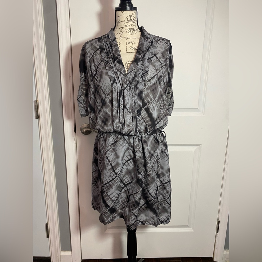 Banana Republic Black & Gray Short Sleeve Silk Blouson Shirt Dress 14 N